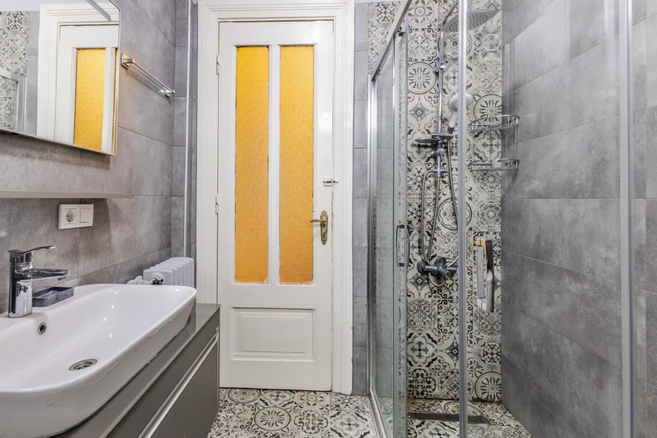 伊斯坦布尔Flat With Balcony And Bosphorus View In Beyoglu公寓 外观 照片